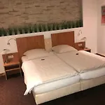 Tauwerk Hotel 3*